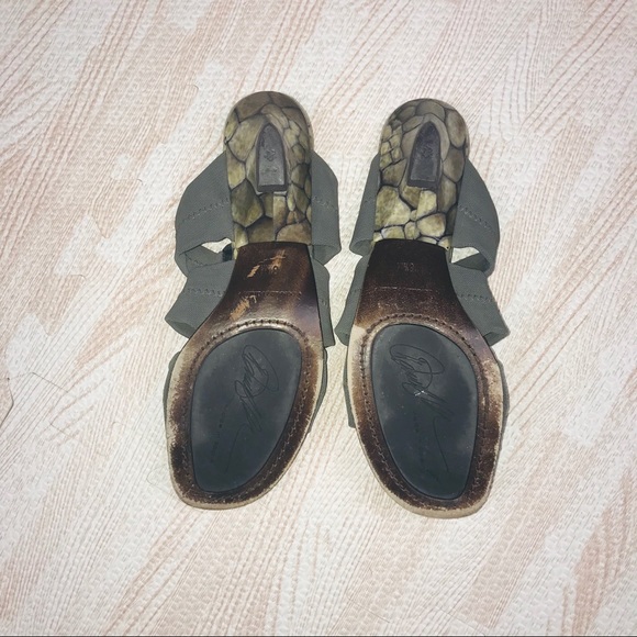 Donald Pliner Hizzy S1 Mesh Sandal - Picture 4 of 7